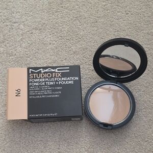 New MAC Cosmetics Studio Fix Powder Plus Foundation - Shade N6